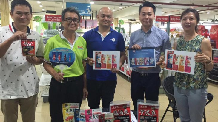 Mr.Alex(JPD agent )and Cherine just arrived Sabah, Malaysia.